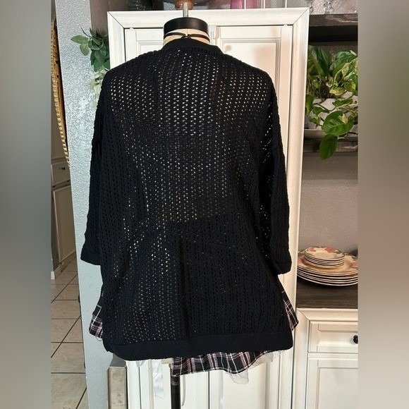 XSmall Old Navy Black Crocheted Cardigan Quarter Sleeves‎ Winter Fall - Picture 2 of 12